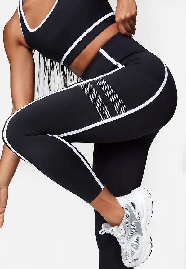 Outline Pocket 7/8 Tights
