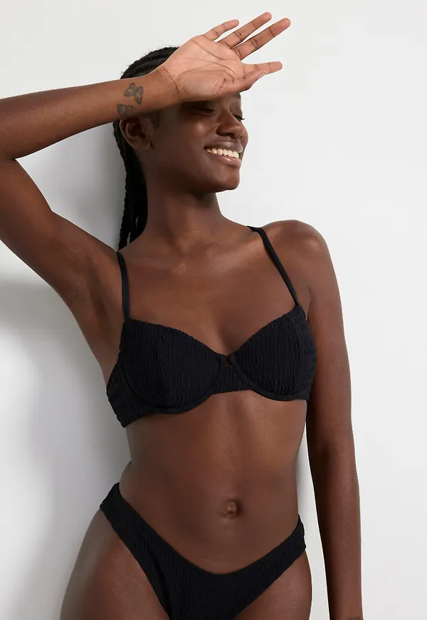 Ovadderad bikini bh