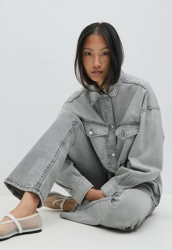 Gina Tricot - Oversize denim shirt - Jeansskjortor - Grå - XS - Dam