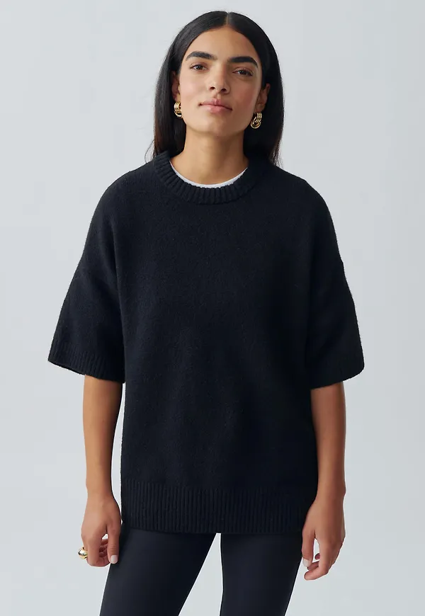 Oversized knitted tee