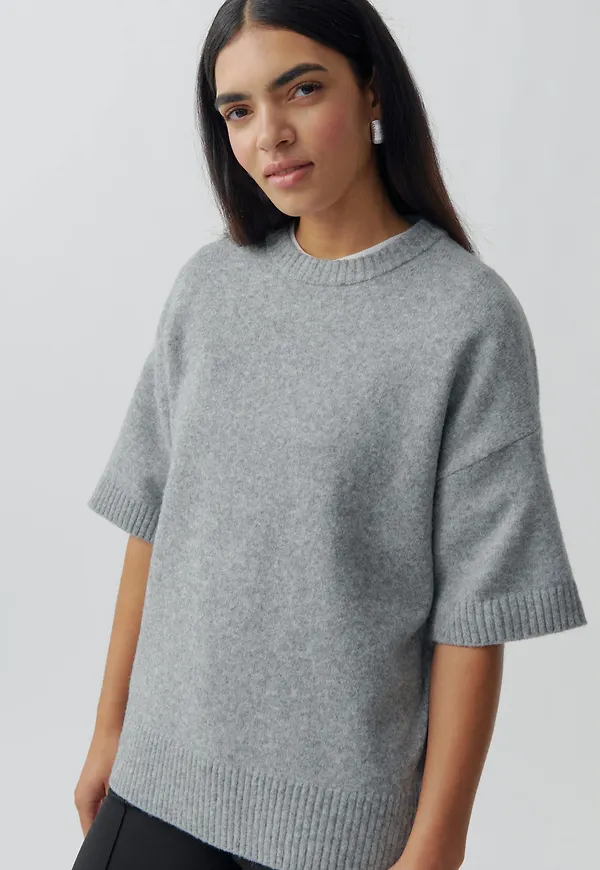 Oversized knitted tee