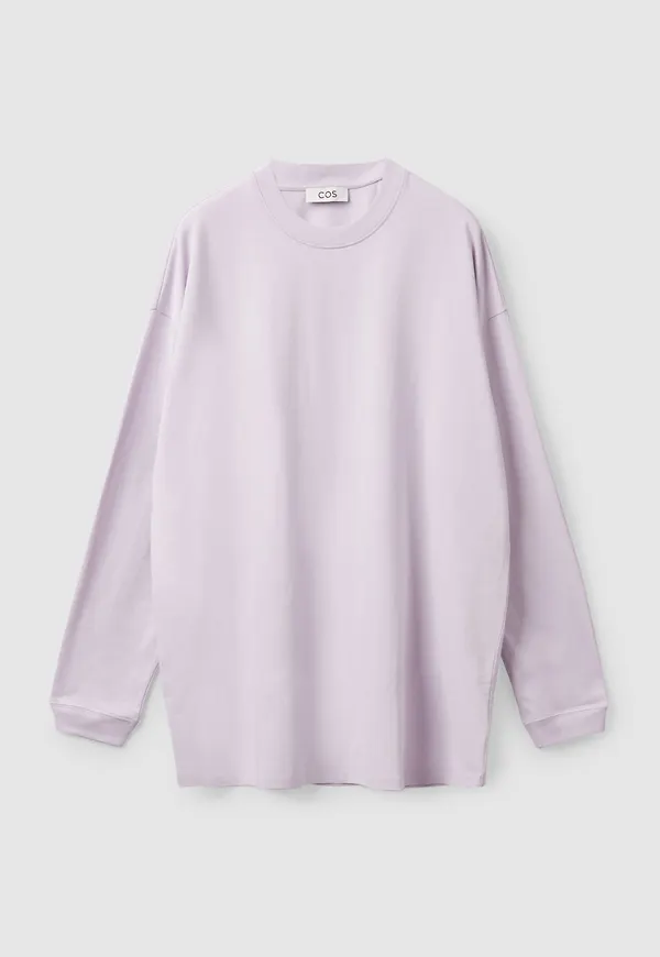 OVERSIZED LONG-SLEEVE T-SHIRT