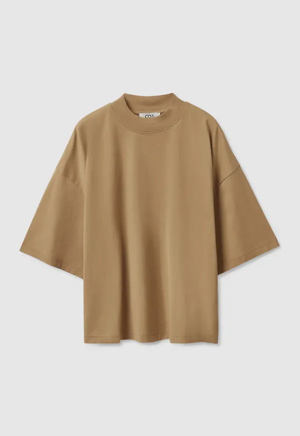 OVERSIZED MOCK NECK T-SHIRT