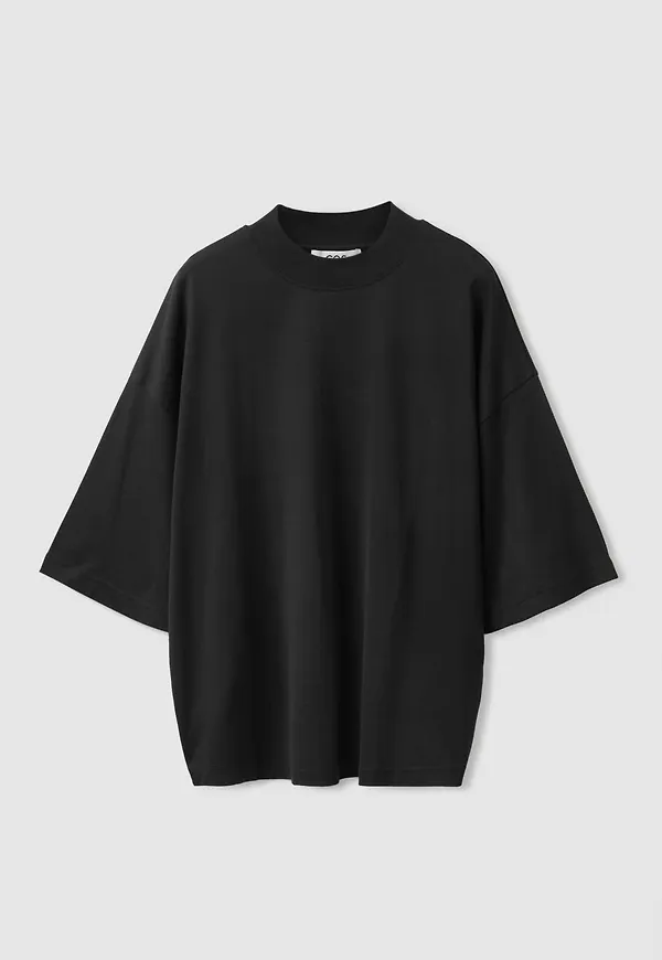 OVERSIZED MOCK NECK T-SHIRT