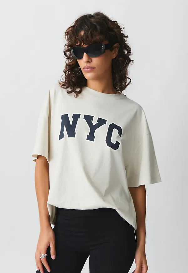 Oversized printed tee