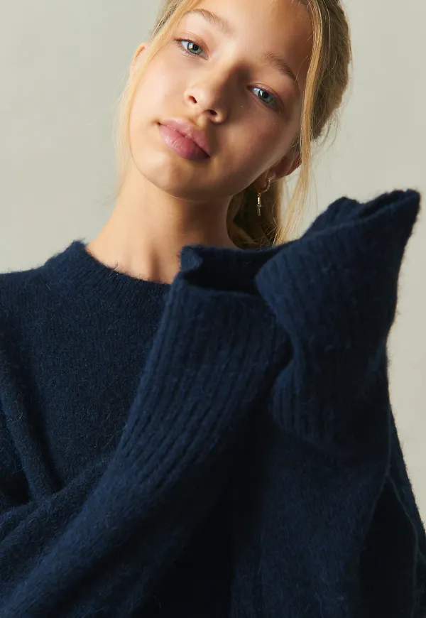 Oversized sweater