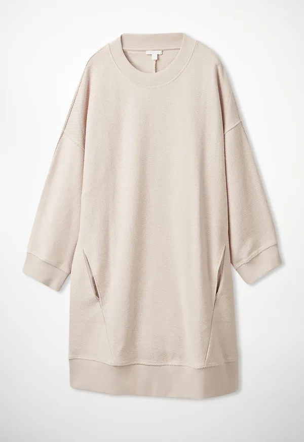 OVERSIZED SWEATSHIRT DRESS