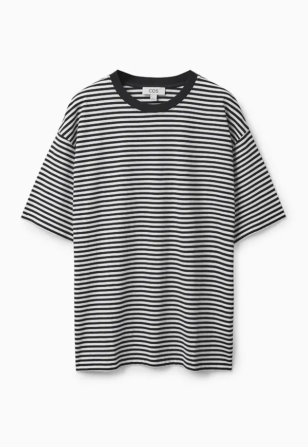 OVERSIZED T-SHIRT