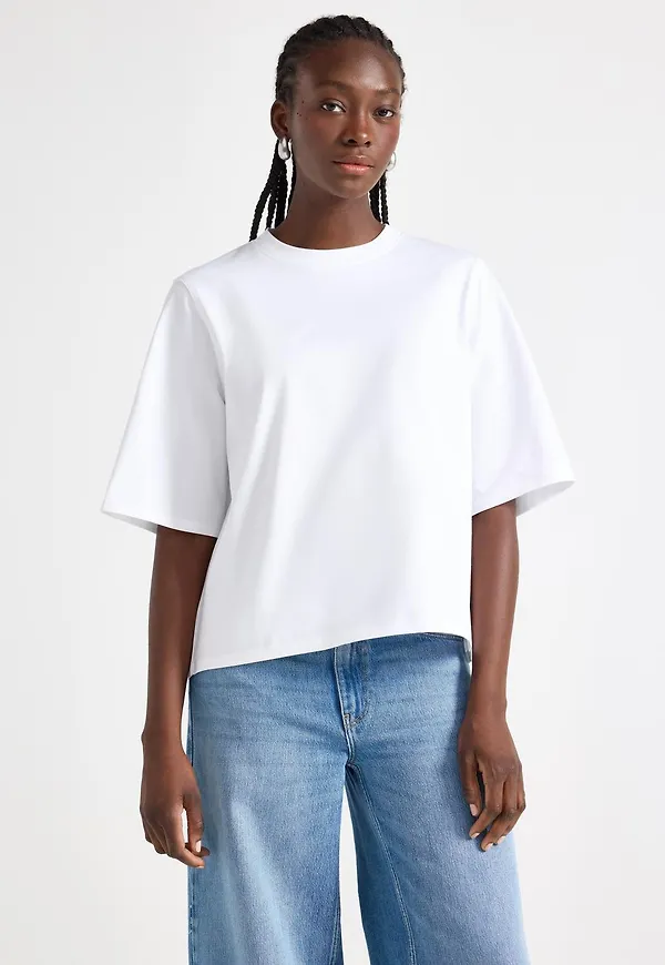 Oversized t-shirt