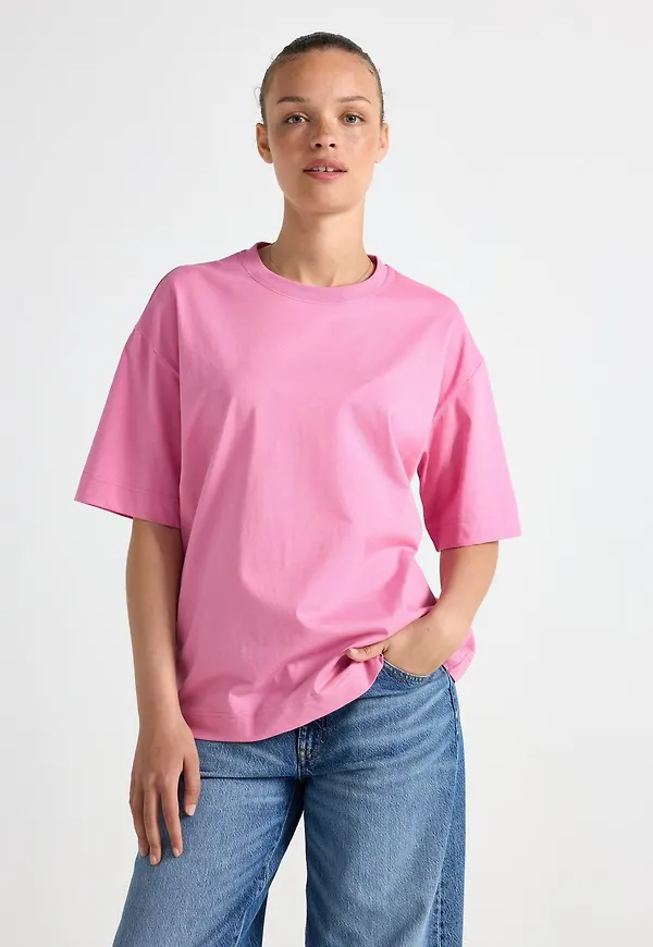 Oversized t-shirt