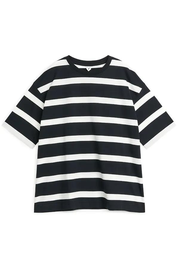 Oversized T-Shirt - Black