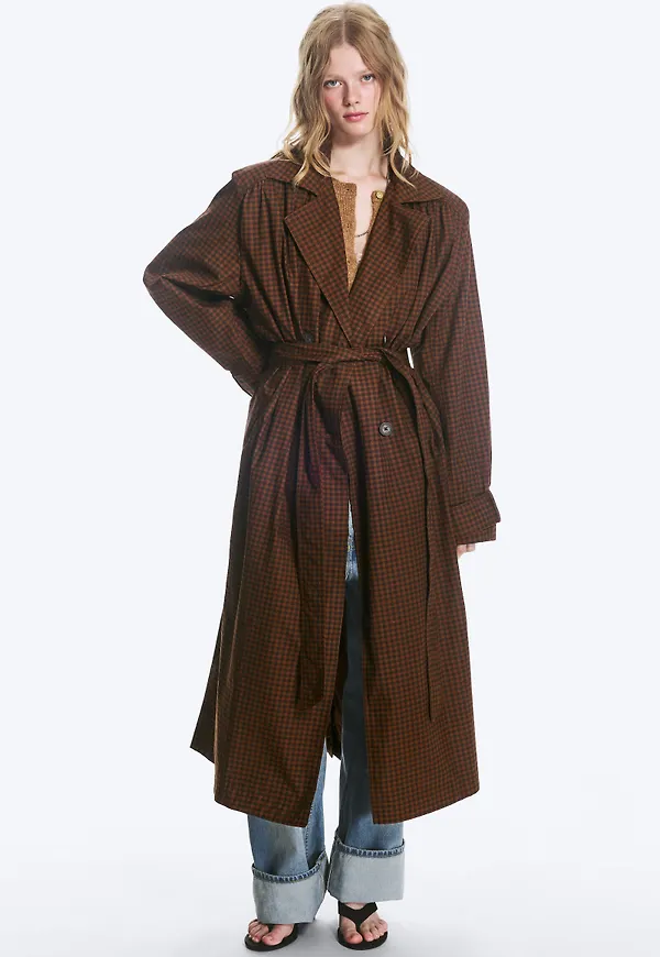 Oversized trenchcoat