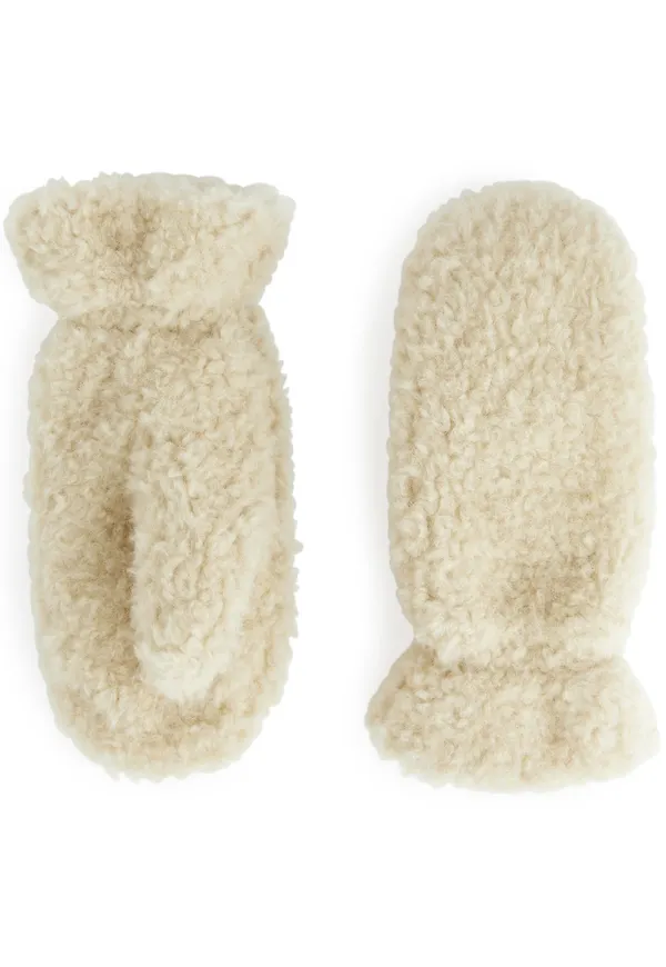 Padded Pile Mittens - Beige