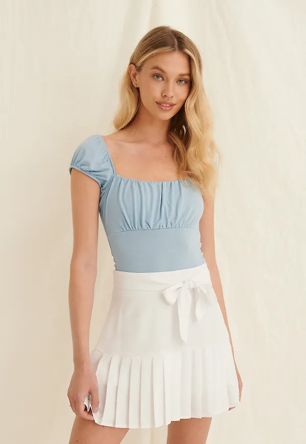 Pamela x NA-KD Reborn Recycled minikjol med volang - White