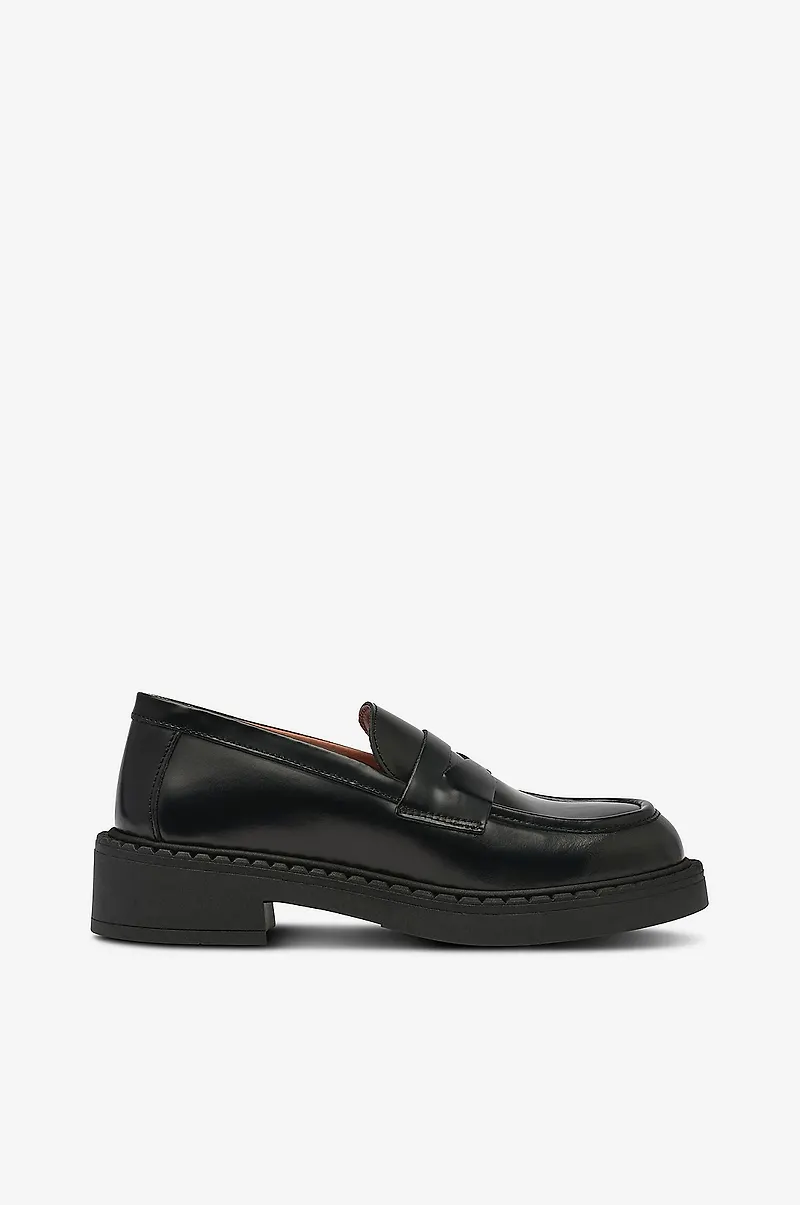 Pavement - Loafers Nayeli Patent - Svart