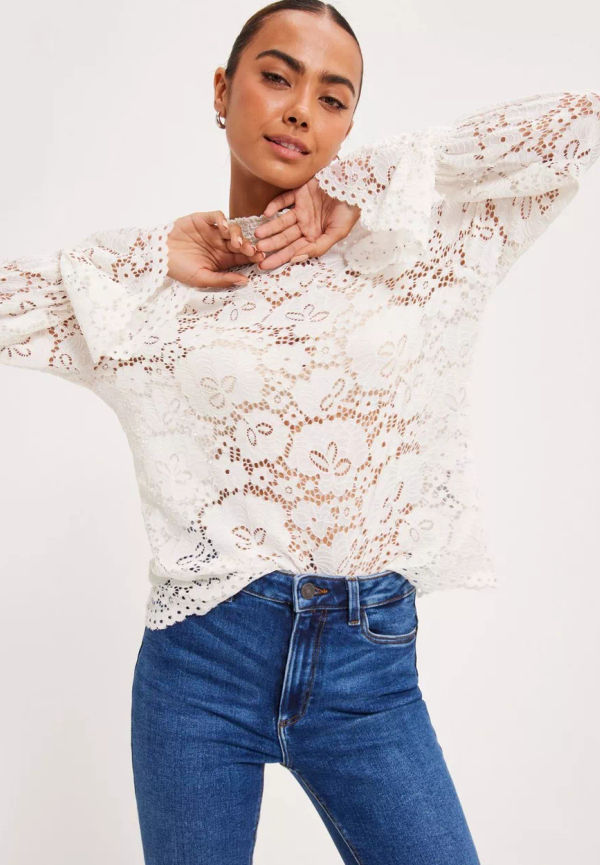 Pieces - Blusar - Cloud Dancer - Pcraita Ls Lace Top - Blusar & Skjortor