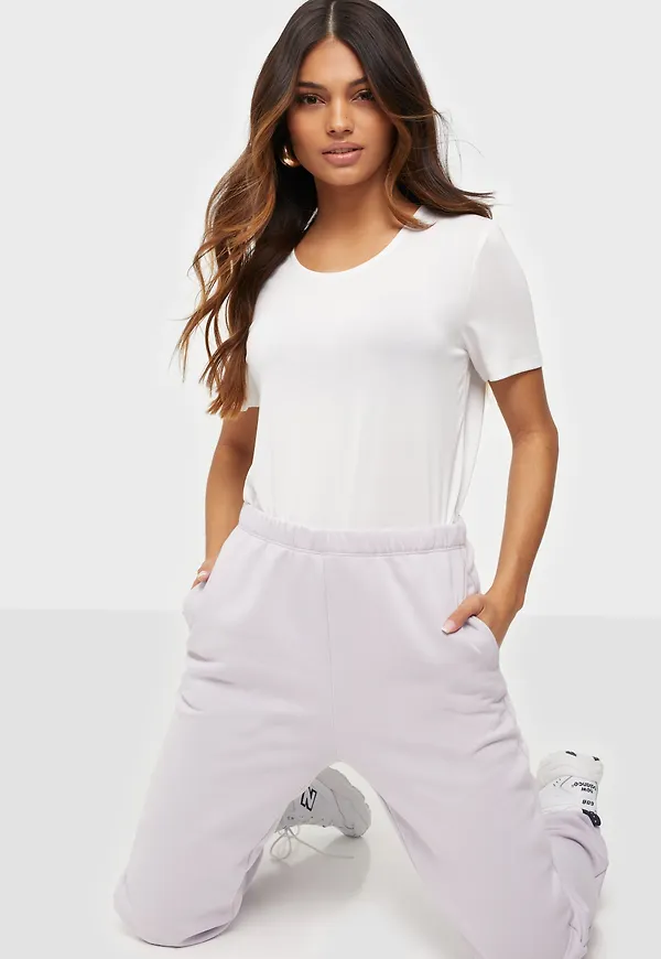 Pieces - T-shirts - Bright White - Pckamala Ss Top Noos Bc - Toppar - T-shirts