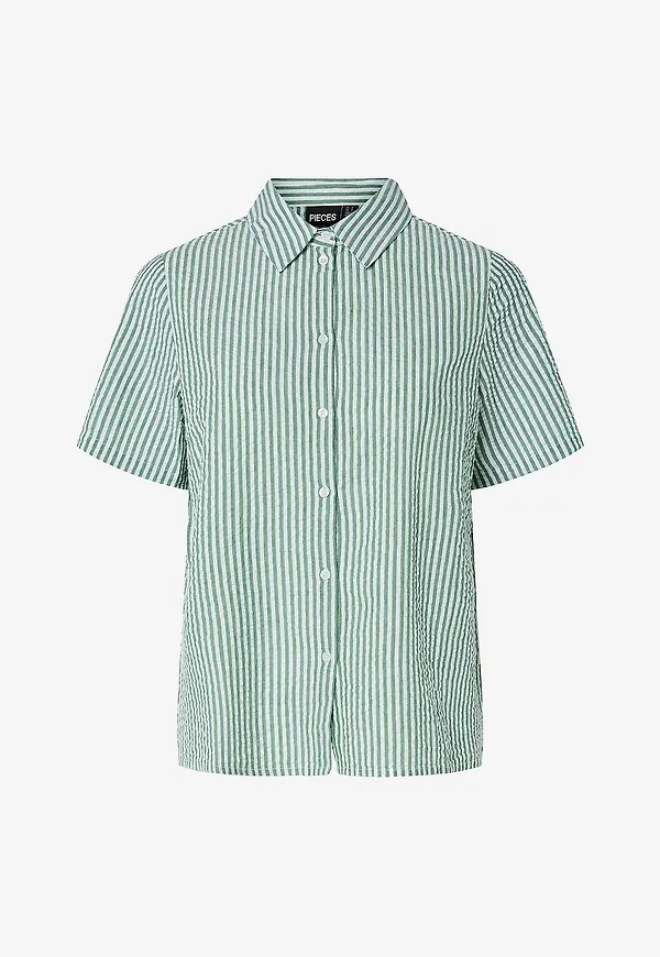 pieces - Blus pcSally SS Shirt Wvn - Grön