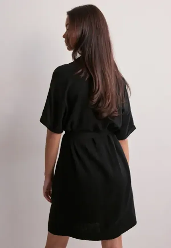 Pieces - Svart - Pcvinsty Ss Shirt Dress
