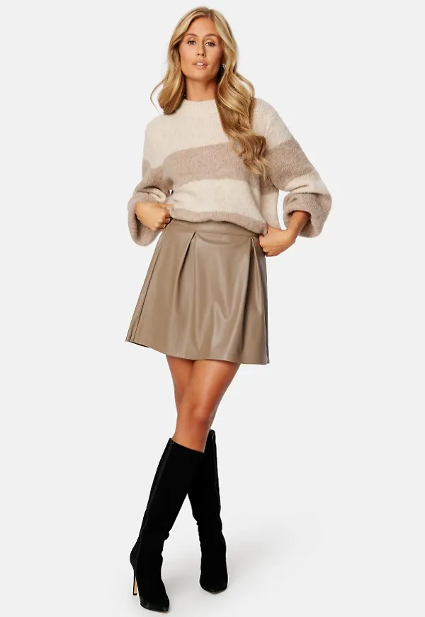 Pieces Nicole PU Skirt Fossil XS