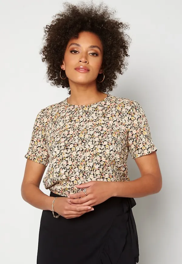 Pieces Nya SS Top Black AOP S