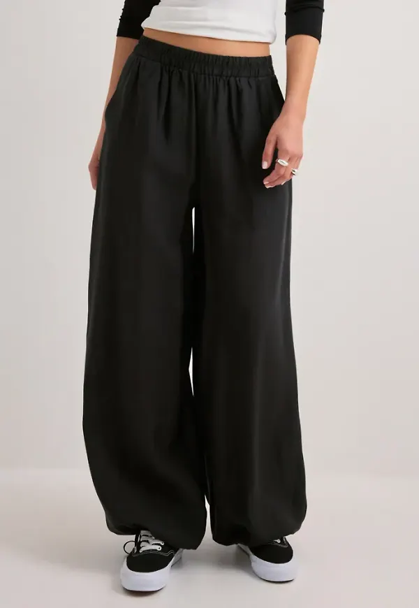 Pieces - Svart - Pcalaia Hw Balloon Pants Wvn