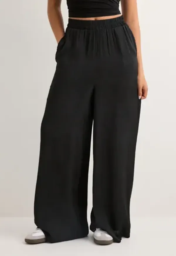 Pieces - Svart - Pcmilda Hw Loose Pants Wvn