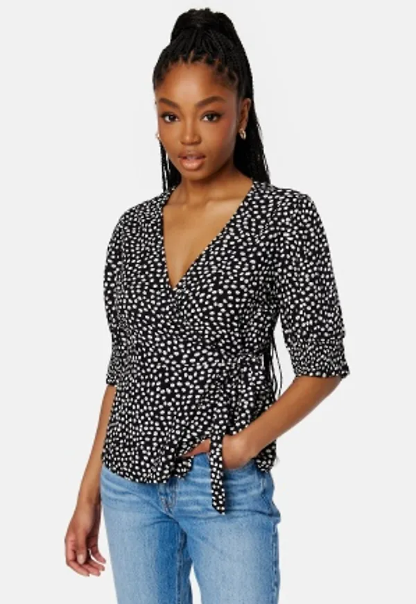 Pieces Tala 2/4 Wrap Top Black AOP:DOT XL