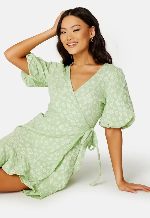 Pieces Vea 2/4 Wrap Dress Gleam L