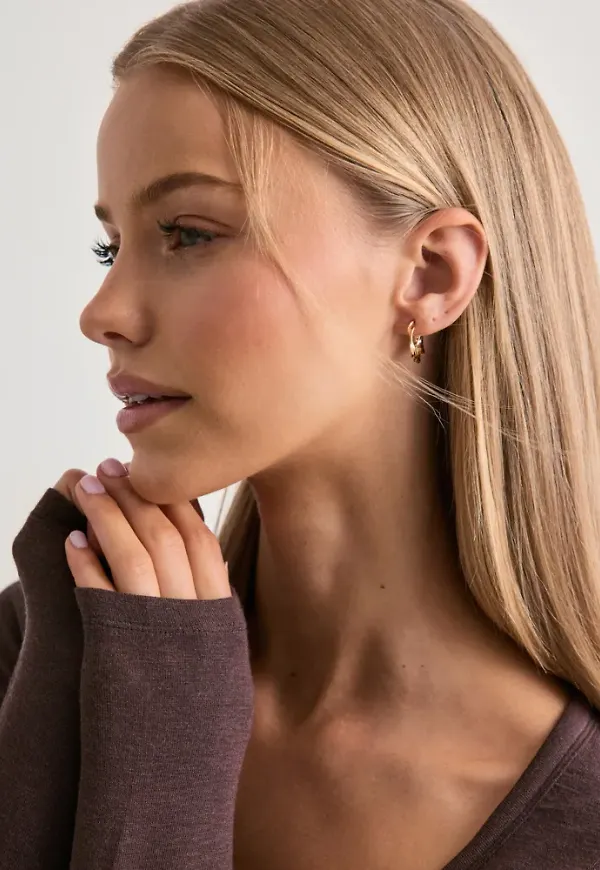 Pilgrim - Guld - Here Hoop Earrings