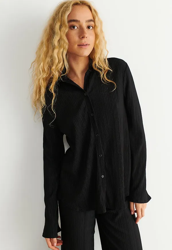 Pleated shirt