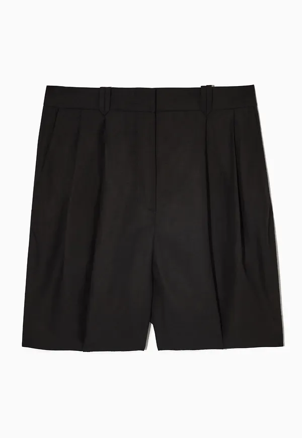 PLEATED SHORTS