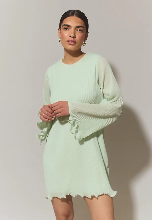 Pleated wave edge mini dress