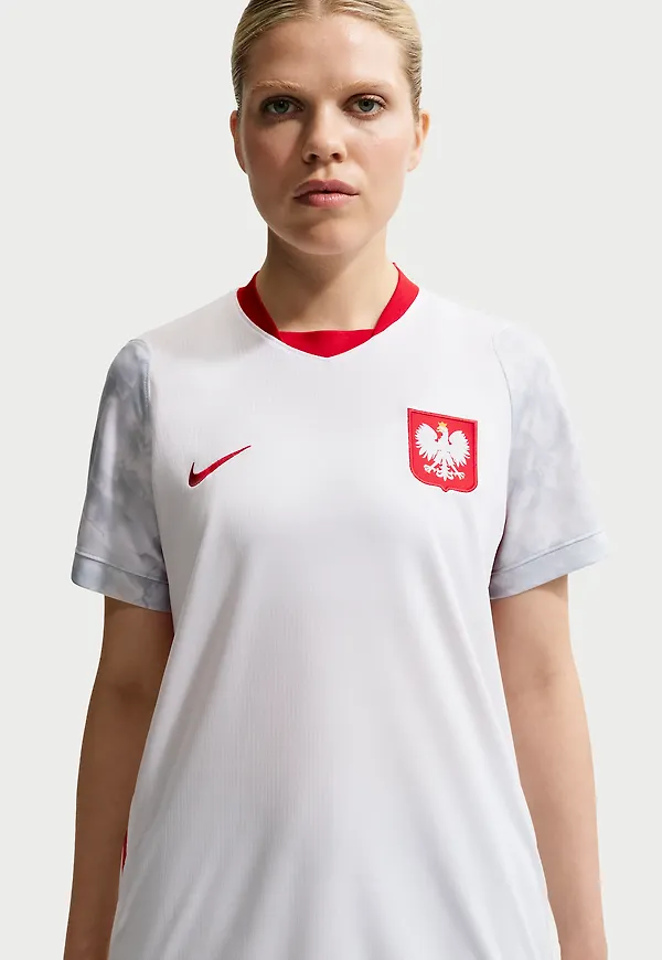 Polen 2026 Stadium (hemmaställ)