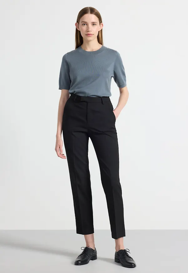 POLLY croppade slacks med extra långt ben