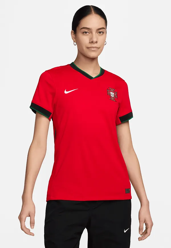 Portugal (herrar) 2024/25 Stadium (hemmaställ)