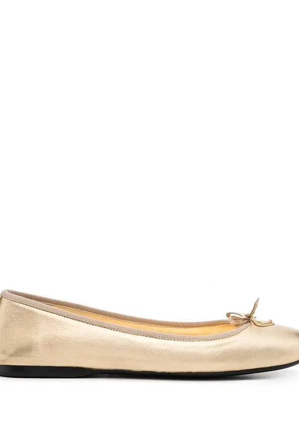 Prada ballerinapumps med berlock - Guldfärgad