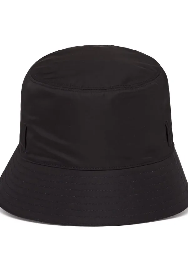 Prada fiskehatt med pouch - Svart