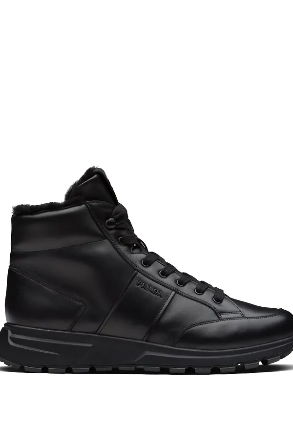 Prada höga sneakers - Svart