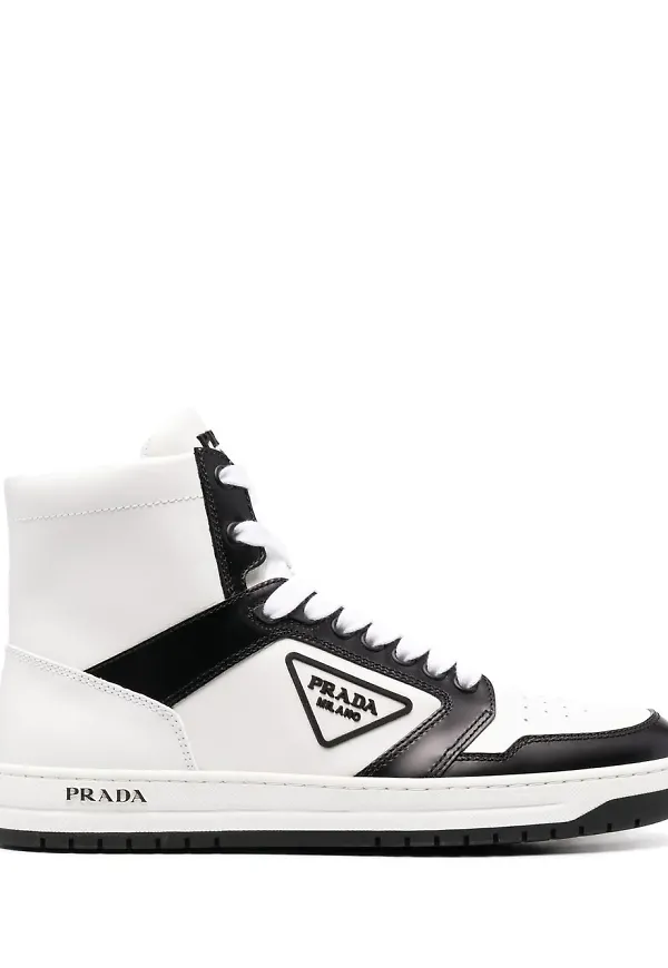 Prada höga sneakers med logotyp - Vit