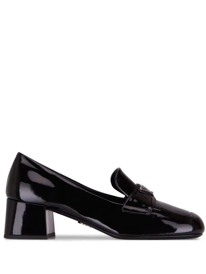 Prada loafers med logotypplakett - Svart