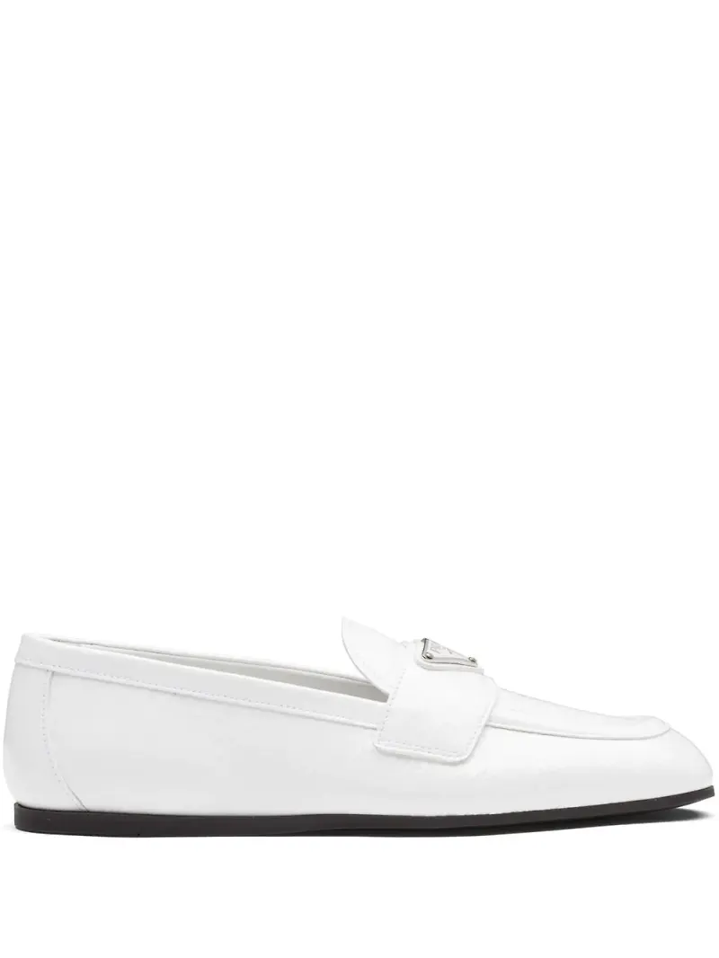 Prada läderloafers med logotypplakett - Vit