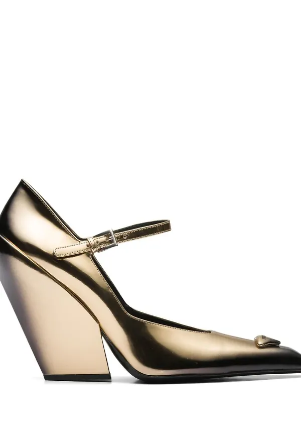 Prada Mary Jane spetsiga pumps - Guldfärgad
