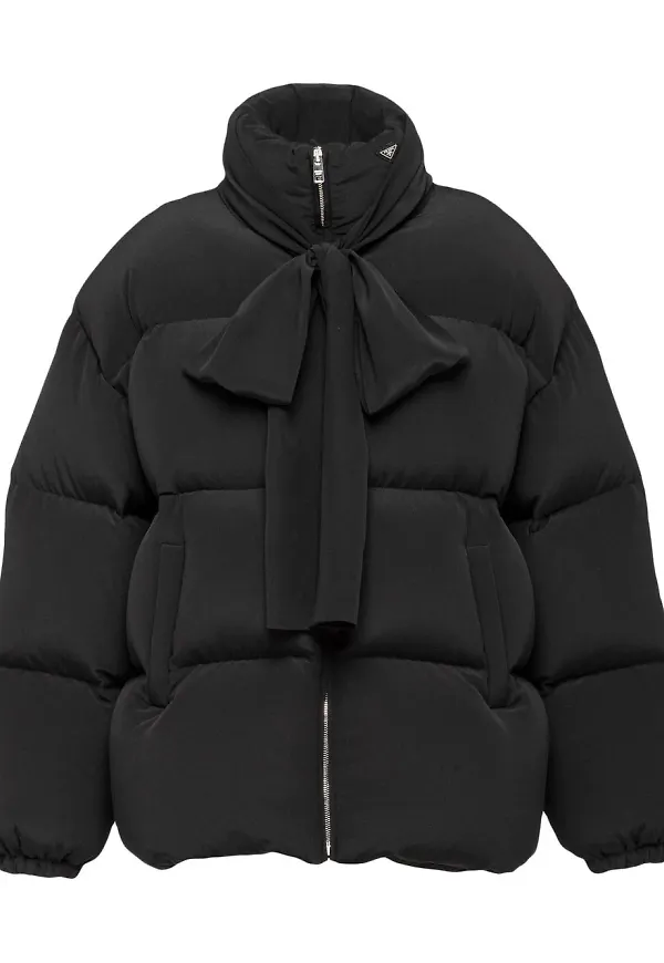 Prada puffjacka med sjaldetalj - Svart