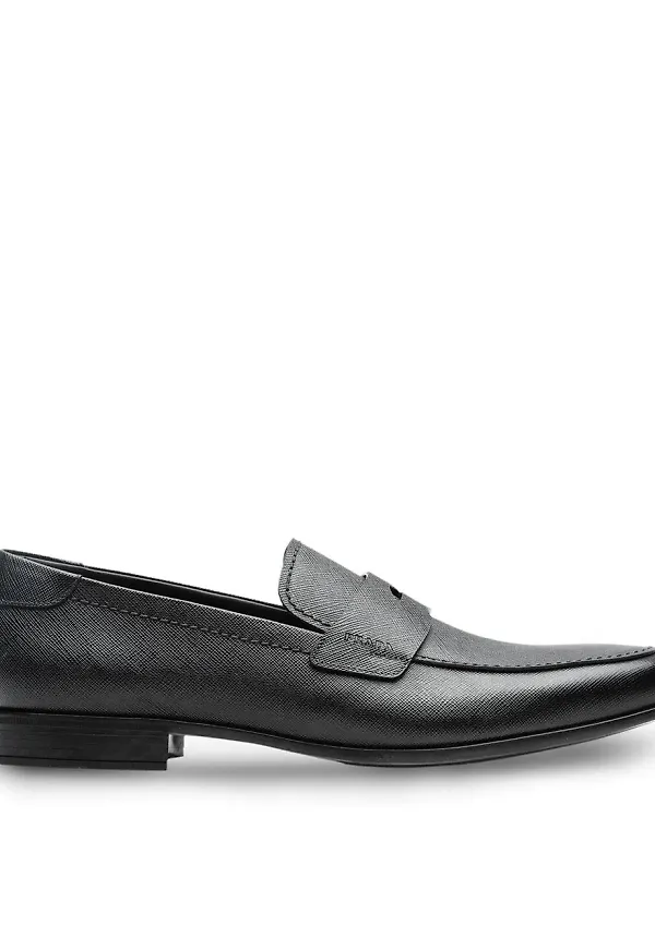 Prada Saffiano klassiska loafers - Svart