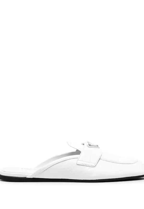 Prada slip-ons med rundad tå - Vit