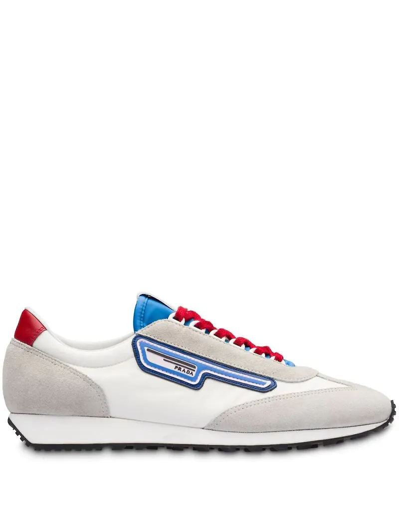 Prada sneakers i mocka - Grå