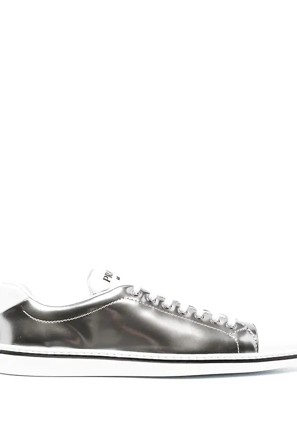 Prada Synthesis sneakers - Silverfärgad