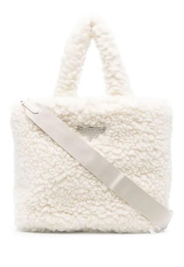 Prada totebag i fårskinnsstil - Vit