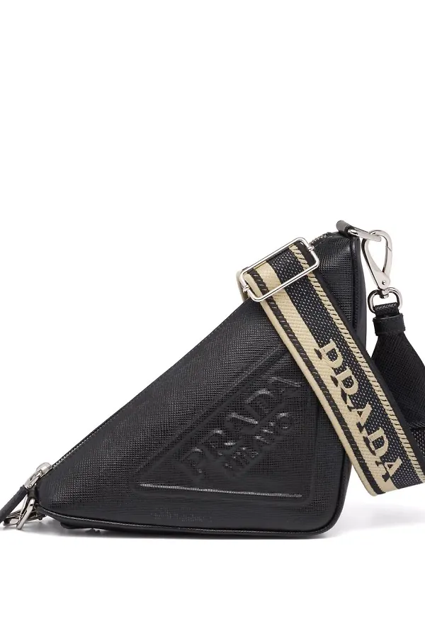 Prada triangelformad väska - Svart